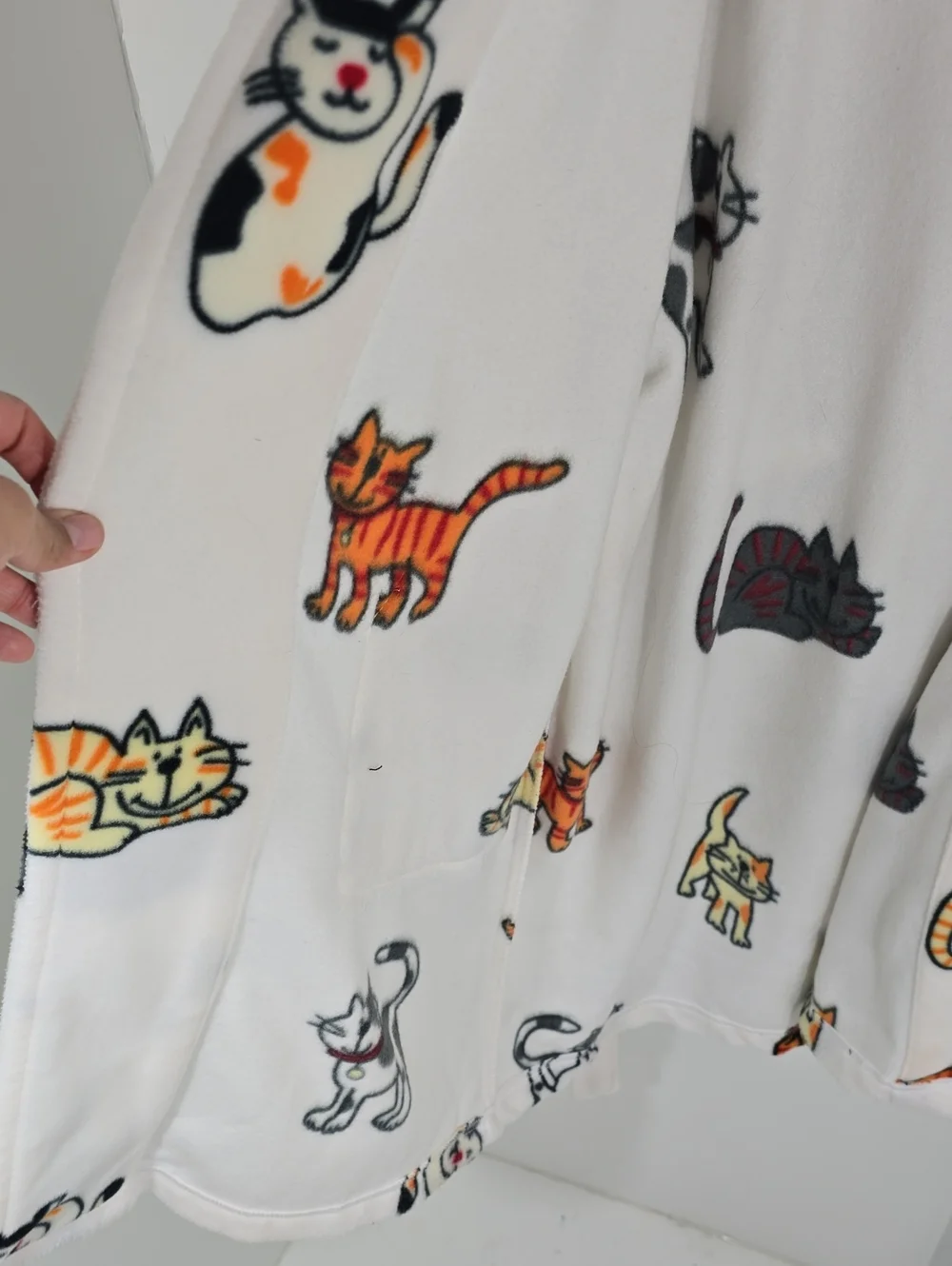 {Aegan Apparel} Soft Cat Print Fleece Robe White - ONE SIZE